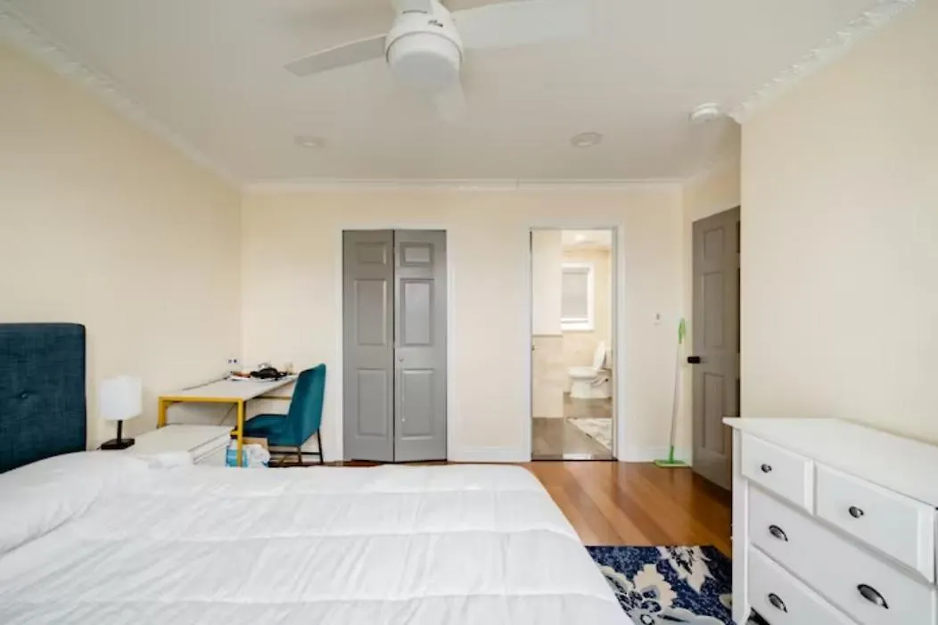 Luxury Hotel-Style Room In Queens, New York Homestay
